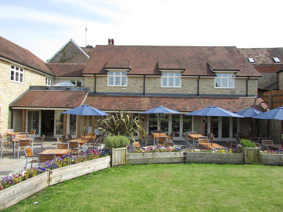 Отель The Kings Arms Stowel Экстерьер фото