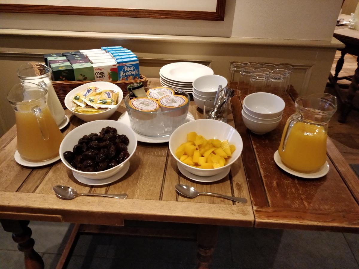 Отель The Kings Arms Stowel Экстерьер фото